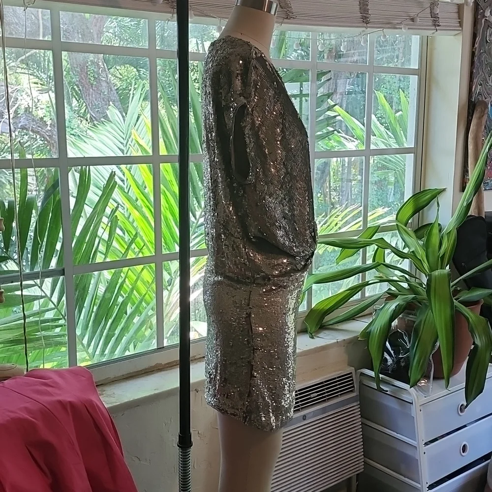 Diabless Vintage Silver Sequin Low V Cocktail  Kardashian Dress - Size XS - Picture 5 of 6